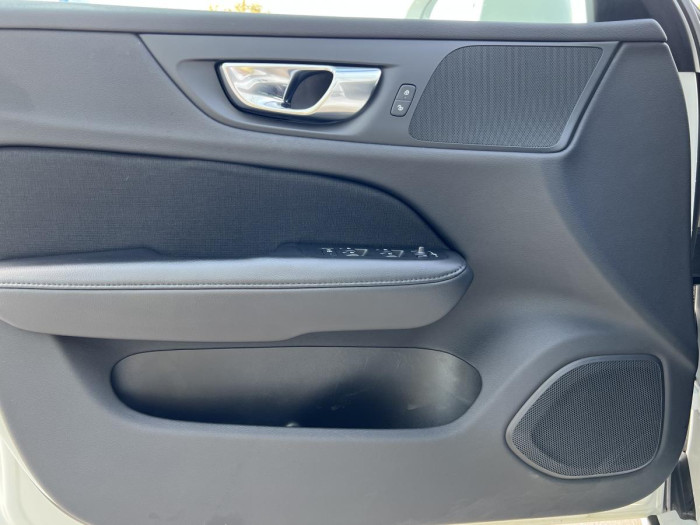 Volvo V60 D4 MOMENTUM Aut 1.maj. 2.0 d Momentum