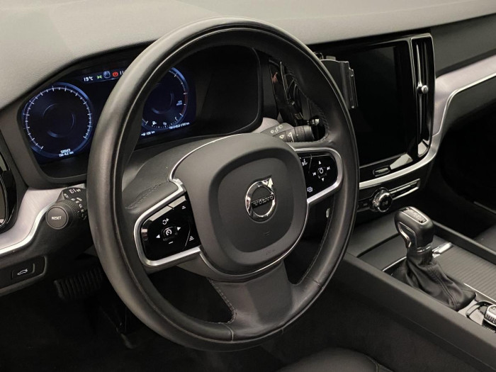 Volvo V60 D3 MOMENTUM AUT REZERVACE 2.0 d Momentum