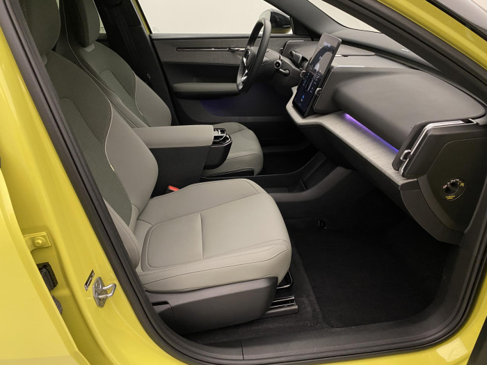 Volvo EX30 PURE ELECTRIC PLUS RWD EXTEND.