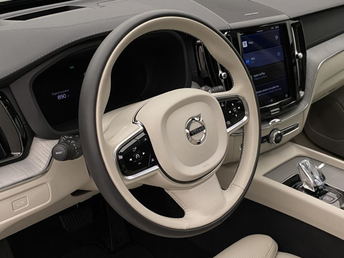 Volvo XC60 B4 AWD AUT DARK ULTIMATE