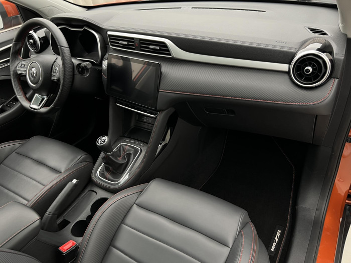 MG ZS 1.0T ELEGANCE CZ 1.0 Elegance