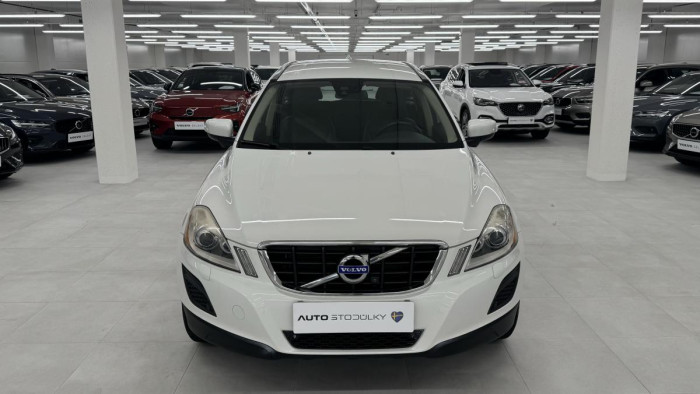 Volvo XC60 D5 AWD SUMMUM REZERVACE 2.4 d Summum