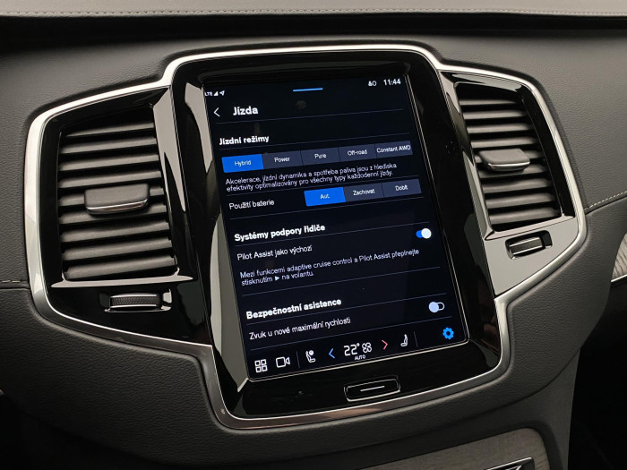 Volvo XC90 T8 AWD ULTRA DARK AUT CZ 7m
