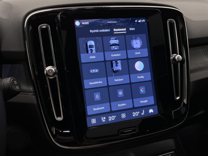 Volvo XC40 RECHARGE TWIN ENGINE ULTRA CZ