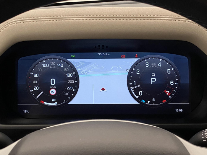 Land Rover Defender 110 P400 SE AWD AUT CZ 3.0 SE