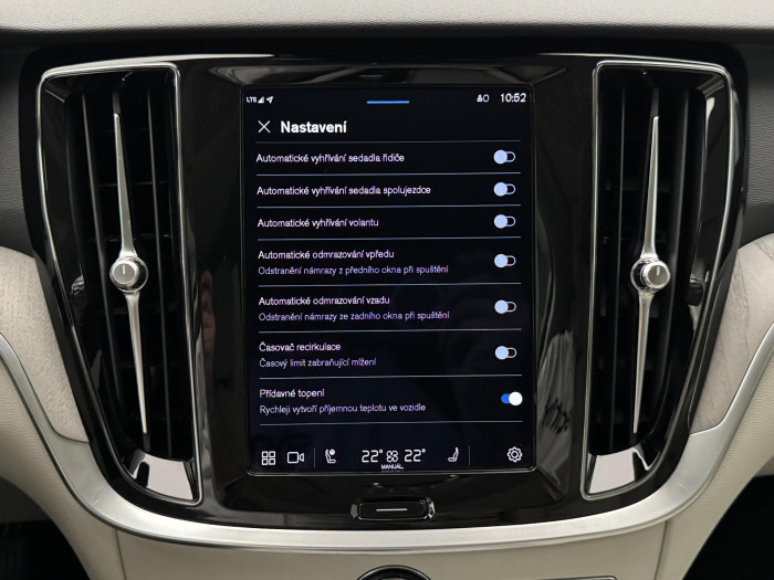 Volvo V60 B5 BRIGHT PLUS AUT REZERVACE