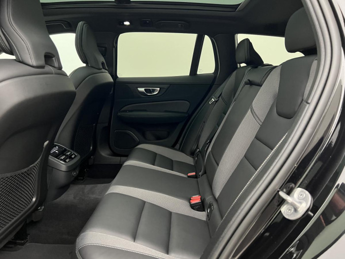 Volvo V60 CROSS COUNTRY B5 AWD Ultimate