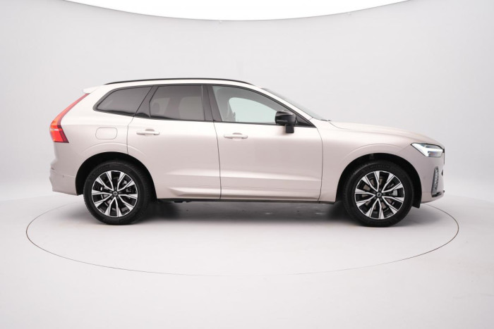 Volvo XC60 B4 AWD PLUS DARK AUT CZ 1.maj.