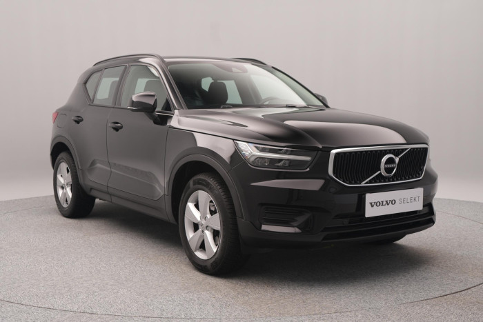 Volvo XC40 T2 MOMENTUM AUT CZ 1.maj. 1.5 Momentum