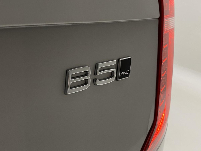 Volvo XC90 B5 AWD AUT BRIGHT PLUS 7míst 2.0 Plus