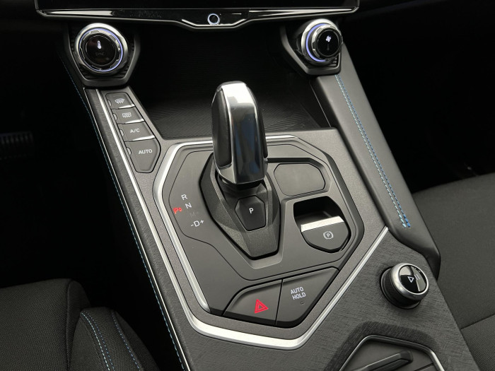 Lynk & Co 01 HEV AUT