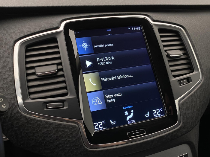 Volvo XC90 D5 AWD MOMENTUM AUT 7míst 2.0 d Momentum