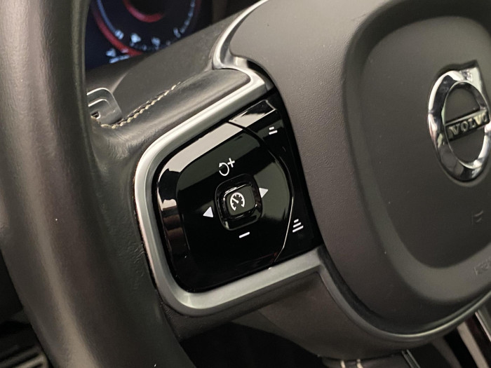 Volvo XC60 T8 AWD TWIN ENGINE R-DESIGN