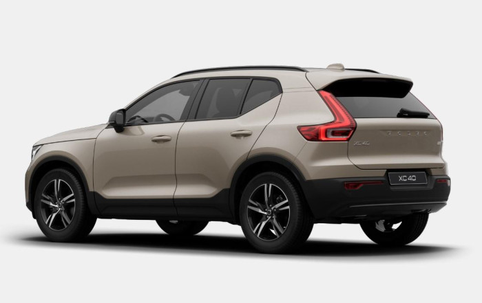 Volvo XC40 B3 AUT DARK PLUS