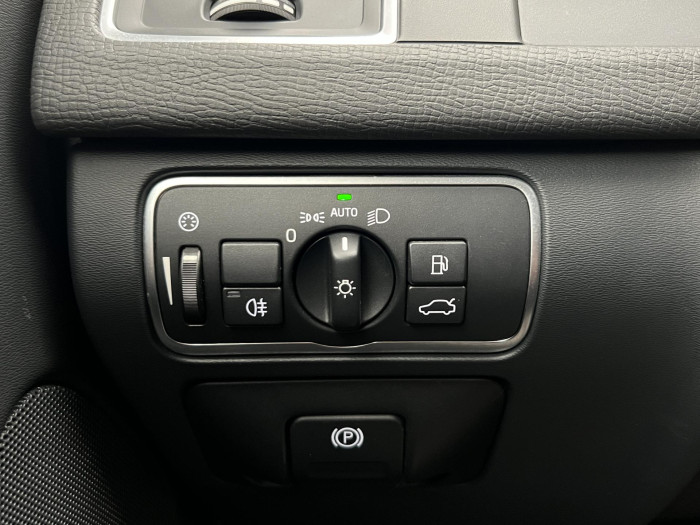 Volvo XC60 D4 AWD MOMENTUM AUT 2.4 d Momentum