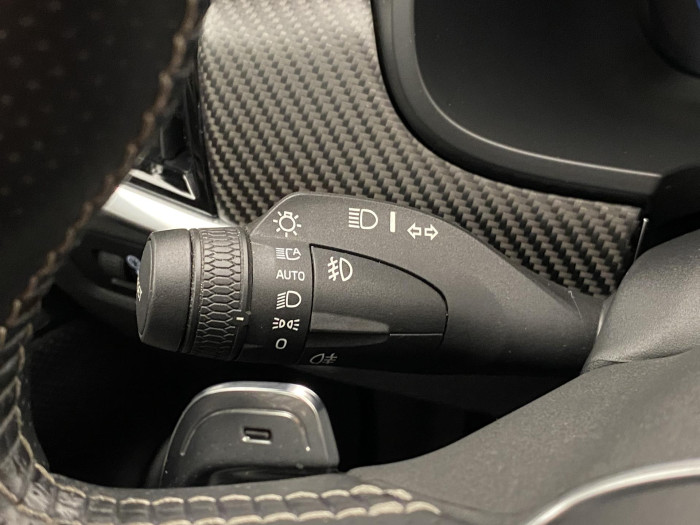 Volvo V90 D5 AWD R-DESIGN REZERVACE 2.0 d