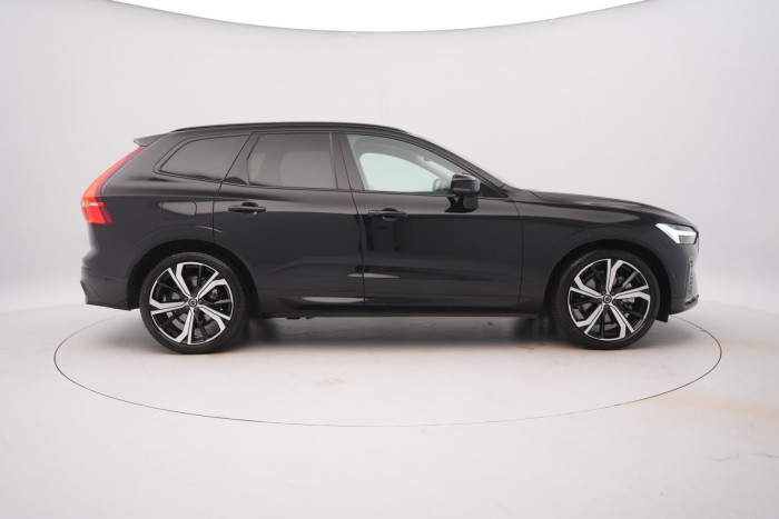 Volvo XC60 B5 AWD PLUS DARK AUT