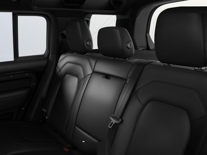 Land Rover Defender 110 D250 X-DYNAMIC SE AWD AUT 3.0 d Dynamic SE