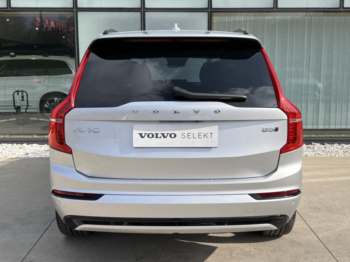 Volvo XC90 B5 AWD R-DESIGN 7MÍSTNÁ AUT