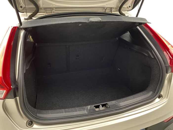 Volvo V40 CC T3 INSCRIPTION REZERVACE 1.5 CC CC