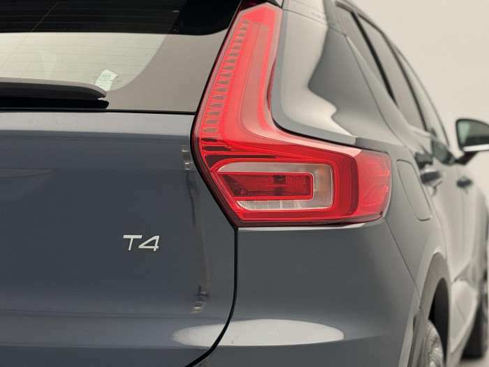 Volvo XC40 T4 AWD INSCRIPTION CZ 1.maj