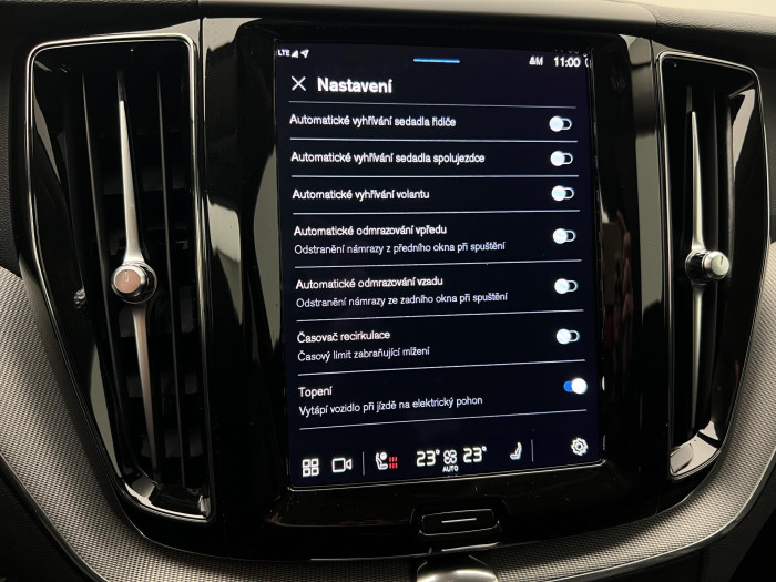 Volvo XC60 T6 AWD RECHARGE PLUS DARK AUT