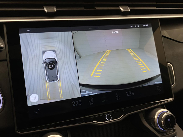 Lynk & Co 01 PHEV DCT AUT 1.maj