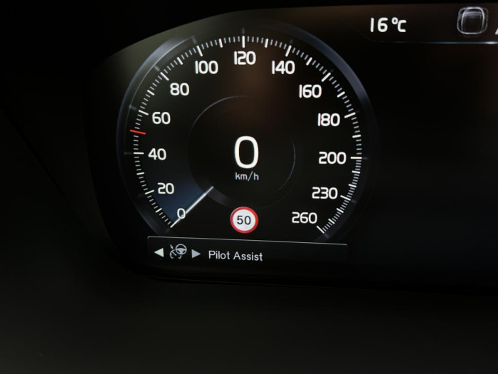 Volvo XC60 D4 R-DESIGN Aut 1.maj. 2.0 d