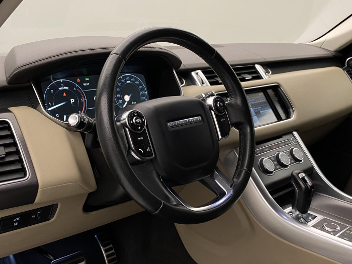 Land Rover Range Rover Sport 3.0 SDV6 AWD REZERVACE