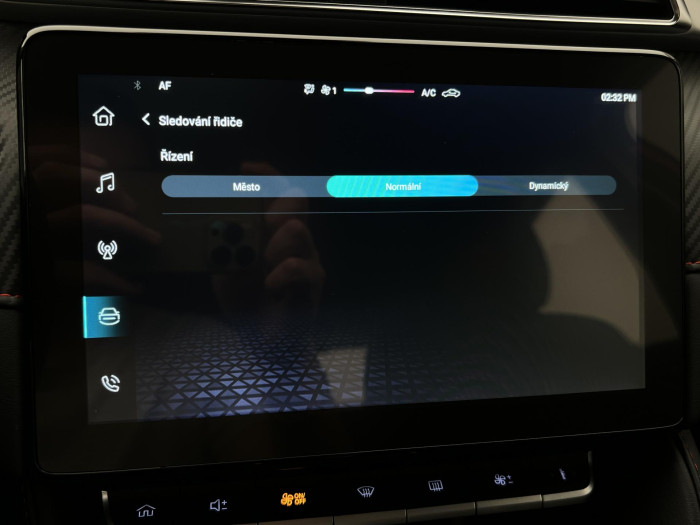 MG ZS 1.0T EXCLUSIVE AUT CZ 1.maj. 1.0 Exclusive