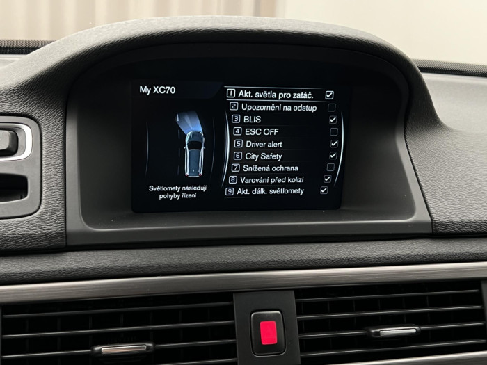 Volvo XC70 D4 AWD MOMENTUM AUT 2.4 d Momentum