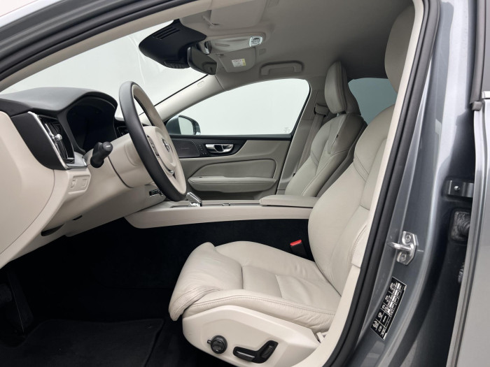 Volvo S60 B3 INSCRIPTION AUT CZ