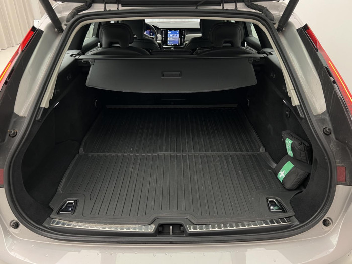 Volvo V90 B4 CORE Aut