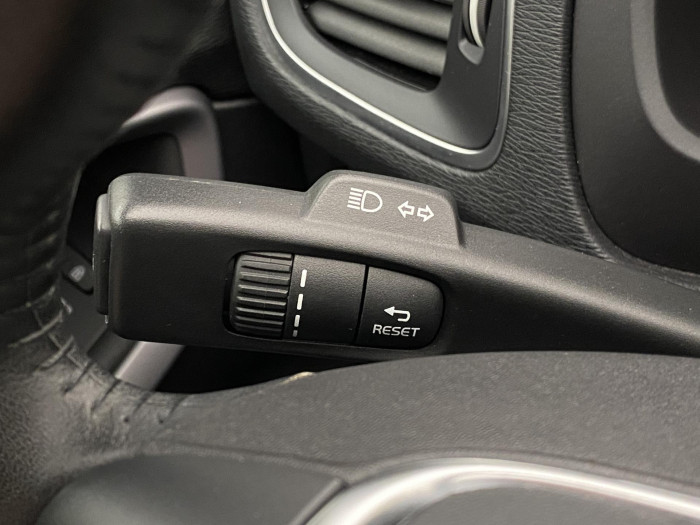 Volvo V40 D2 MOMENTUM AUT NAVIGACE 2.0 d Momentum