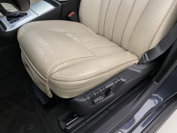 Volvo XC90 2.4 D5 AWD SUMMUM AUT 7 míst 2.4 d Summum