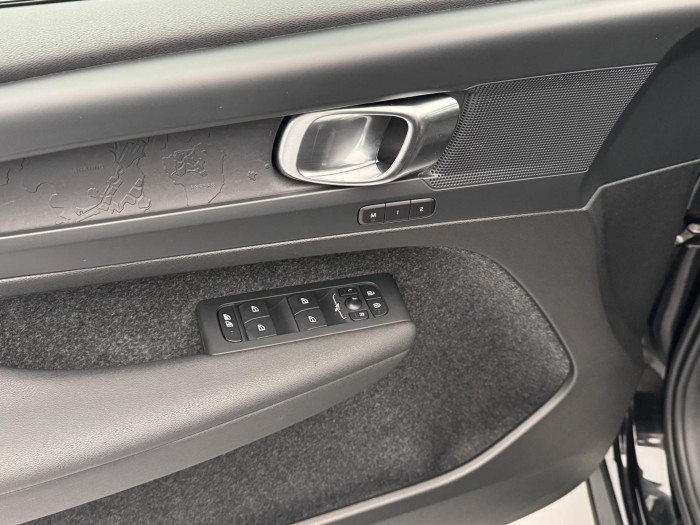 Volvo XC40 RECHARGE SINGLE PLUS 1.maj.