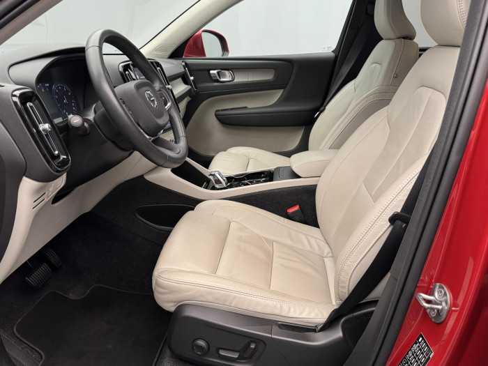 Volvo XC40 B4 INSCRIPTION AUT CZ 1 .maj