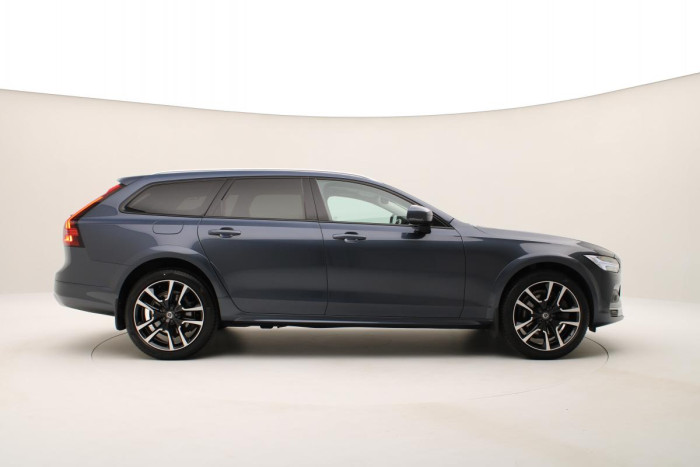 Volvo V90 CC D4 AWD ADVANCED REZERVACE 2.0 d CC CC