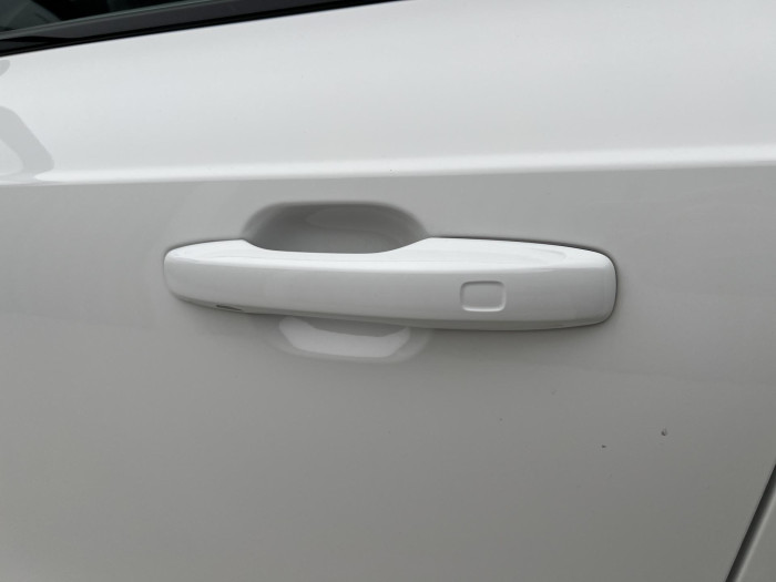 Volvo XC90 B6 AWD R-DESIGN AUT REZERVACE