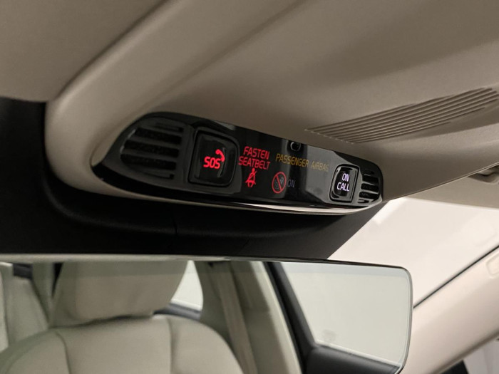 Volvo V90 D4 INSCRIPTION AUT REZERVACE 2.0 d