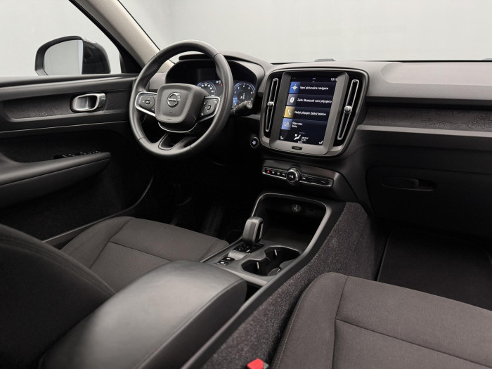 Volvo XC40 T2 MOMENTUM CORE CZ 1.5 Momentum