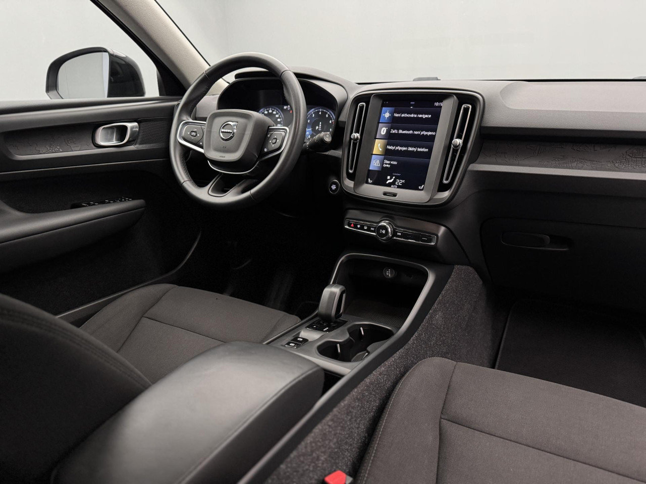 Volvo XC40 T2 MOMENTUM CORE CZ 1.5 Momentum