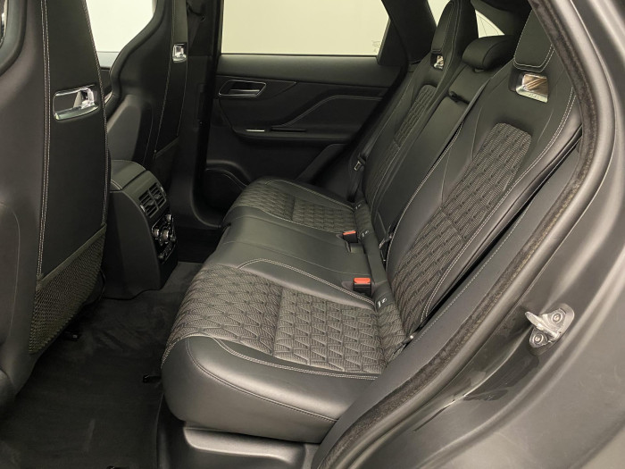 Jaguar F-Pace 5.0 V8 SVR AWD REZERVACE 5.0 V8