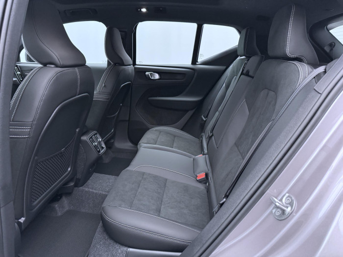 Volvo XC40 B4 AUT DARK PLUS