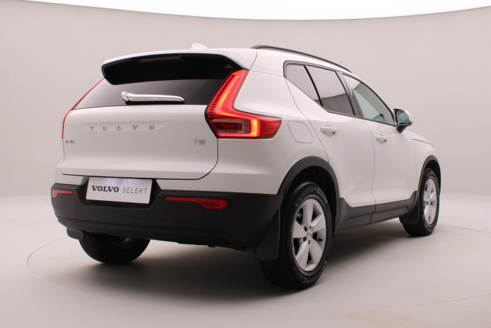 Volvo XC40 T2 MOMENTUM AUT CZ 1.5 Momentum