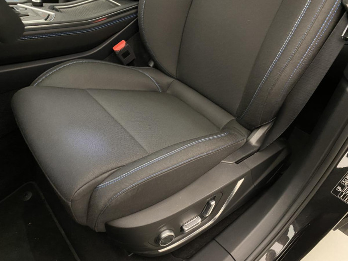 Lynk & Co 01 PHEV DCT AUT 1.maj.