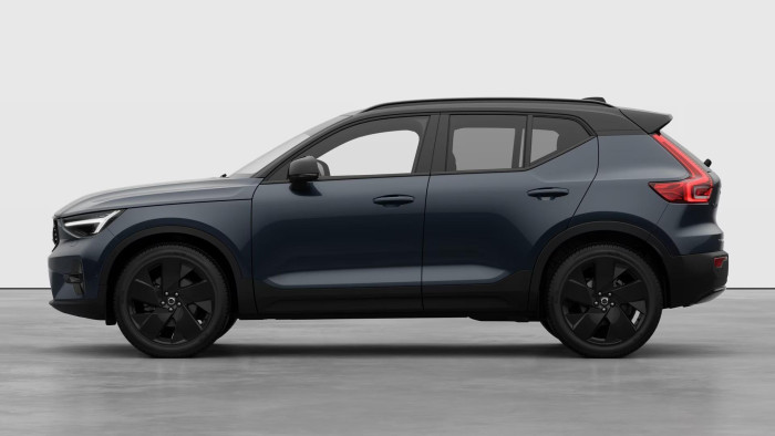Volvo XC40 B4 AUT PLUS BLACK EDITION