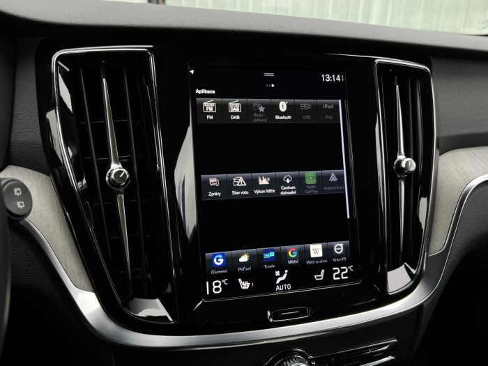 Volvo V60 CROSS COUNTRY B4 AWD REZERVACE