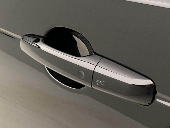 Land Rover Discovery D300 AWD DYNAMIC HSE REZERVACE 3.0 d Dynamic