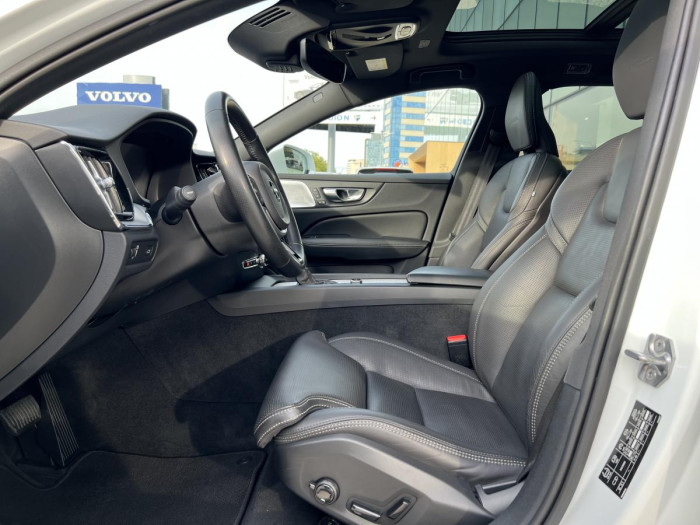 Volvo V60 T6 AWD INSCRIPTION REZERVACE